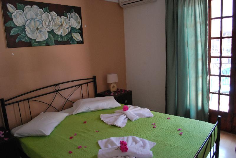 Koula Apartments Stalís Luaran gambar