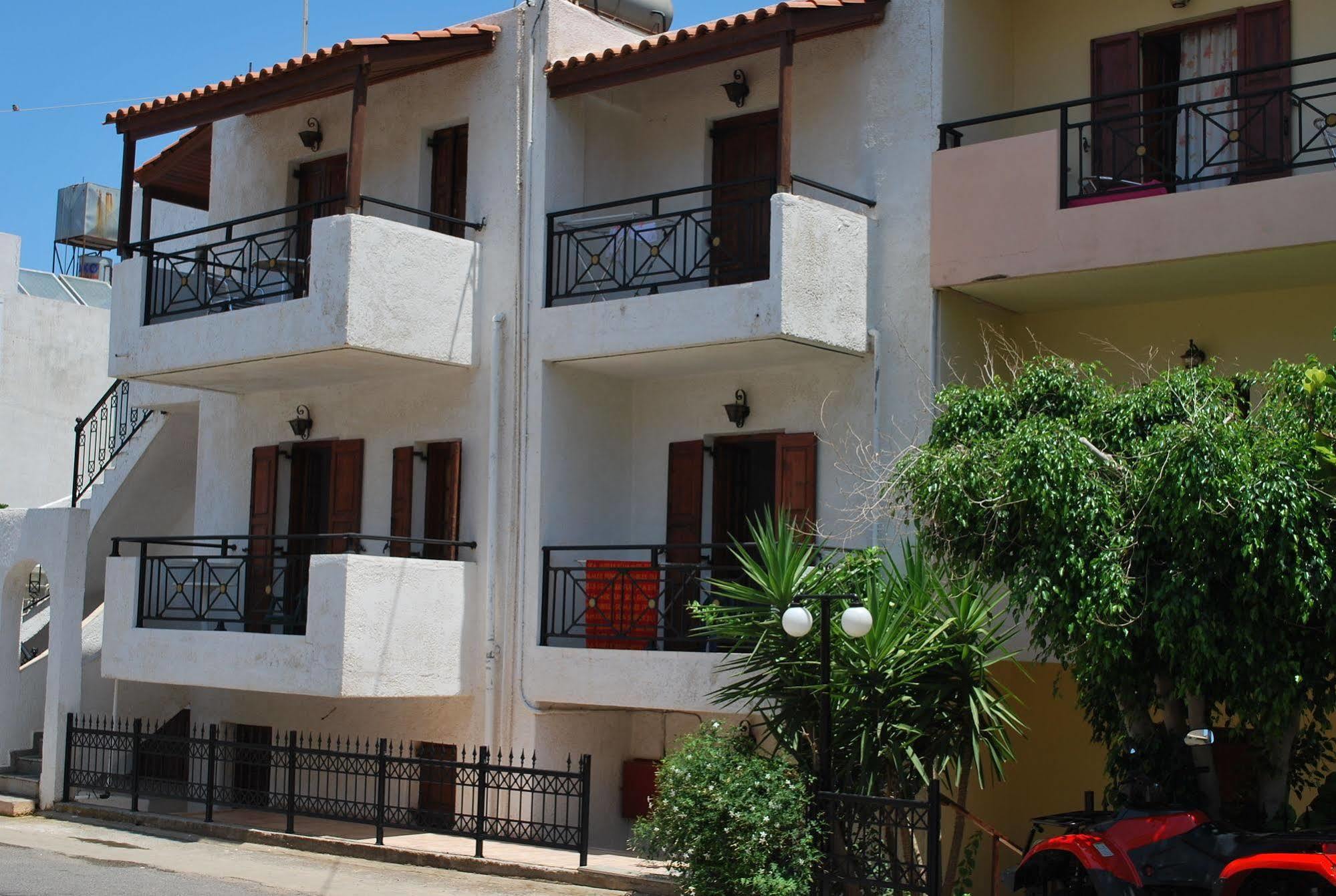 Koula Apartments Stalís Luaran gambar