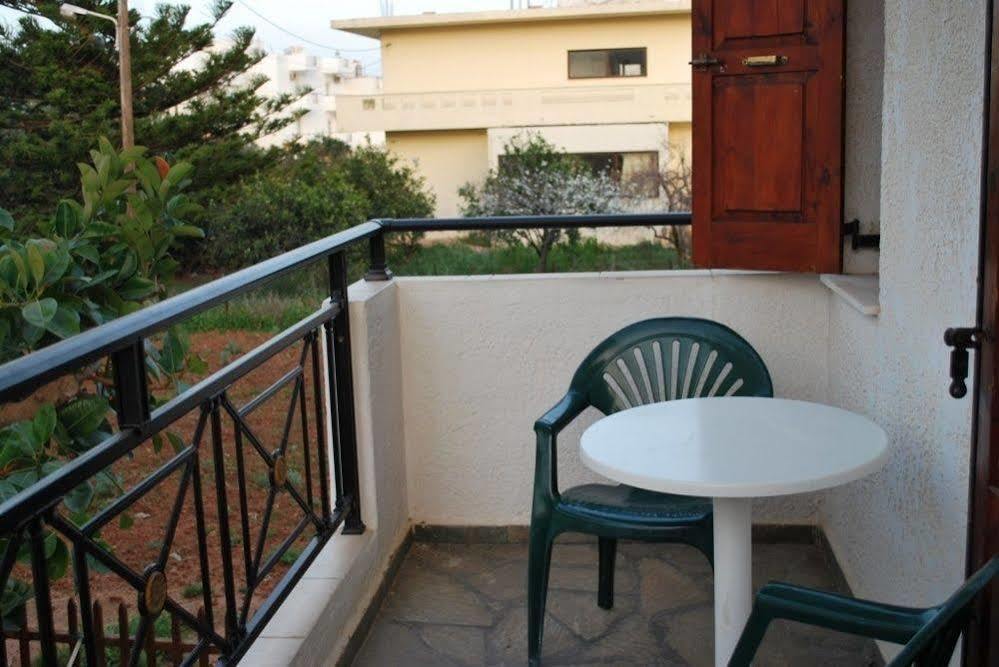Koula Apartments Stalís Luaran gambar